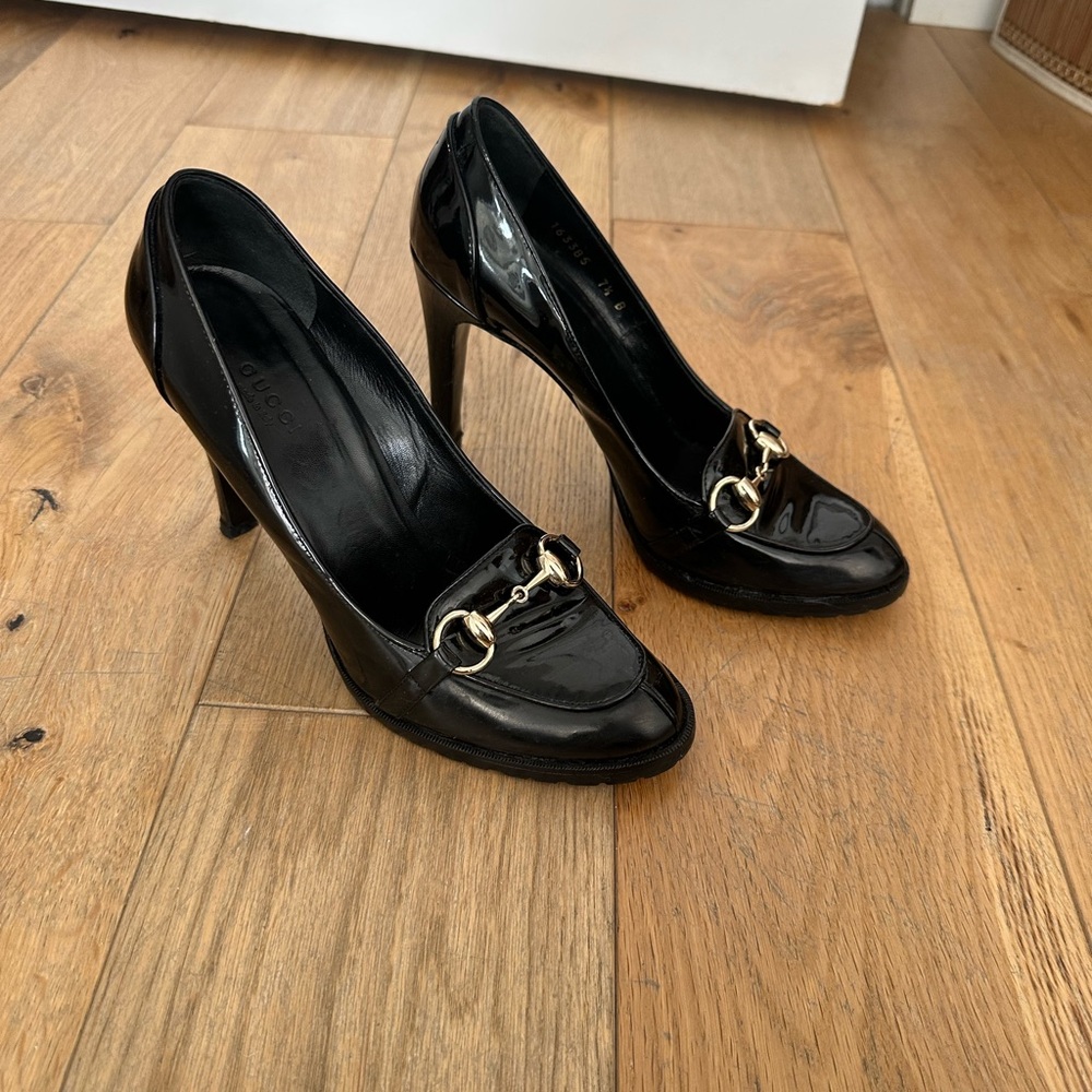Gucci Patent Leather Horsebit Buckle Black Heels Designer 7.5